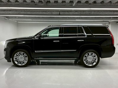 صورة مصغرة 19 لـ 2017 Cadillac ESCALADE