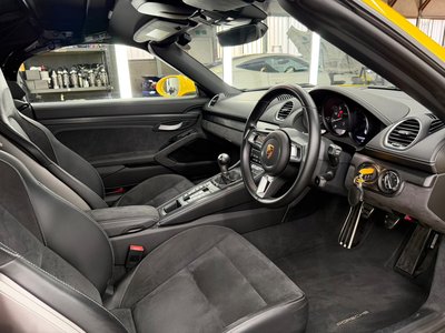 2020 Porsche 718 SPYDER 照片 25