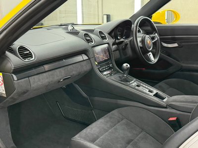 2020 Porsche 718 SPYDER 照片 22