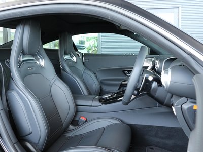 صورة 5 لـ 2025 Mercedes-BENZ GT AMG