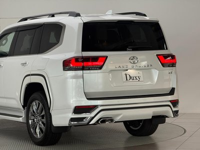 2026 Toyota LAND CRUISER 300 thumbnail 28