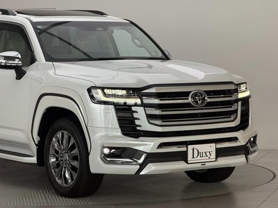 2026 Toyota LAND CRUISER 300 thumbnail 18