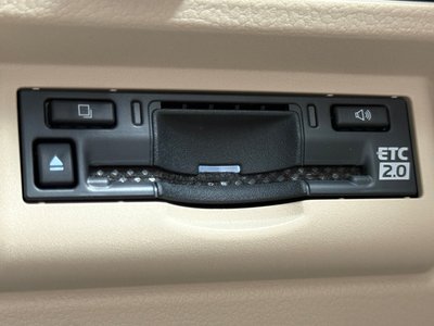 2026 Toyota LAND CRUISER 300 thumbnail 66