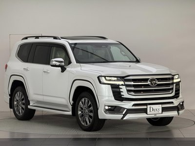 2026 Toyota LAND CRUISER 300 photo 11
