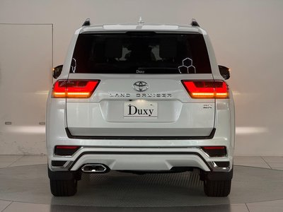 2026 Toyota LAND CRUISER 300 photo 13