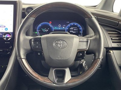 2024 Toyota ALPHARD — фото 13
