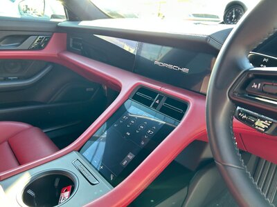 2021 Porsche TAYCAN thumbnail 22