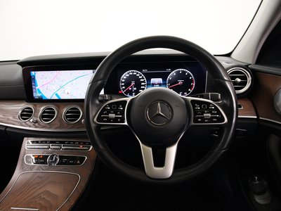 2018 Mercedes-BENZ E-CLASS photo 5
