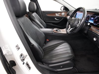 2018 Mercedes-BENZ E-CLASS photo 11