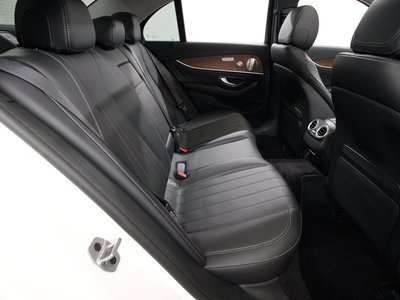 2018 Mercedes-BENZ E-CLASS thumbnail 33