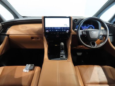 صورة 4 لـ 2024 Toyota VELLFIRE