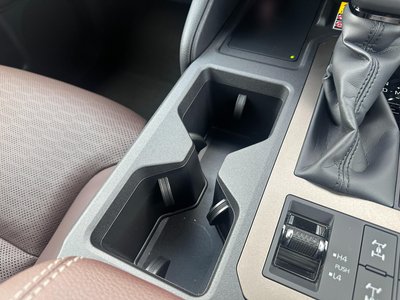 صورة مصغرة 45 لـ 2024 Toyota LAND CRUISER 250