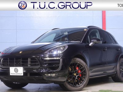 2016 Porsche MACAN photo 1