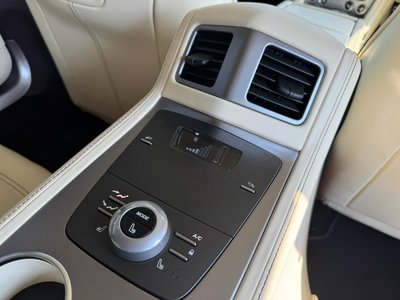 2015 Aston Martin RAPIDE thumbnail 51