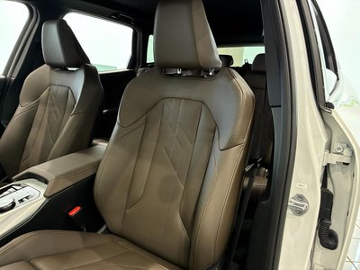 صورة 15 لـ 2025 BMW X3