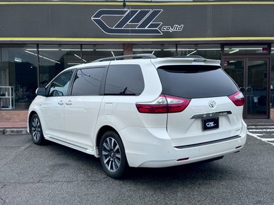 صورة 6 لـ 2018 Toyota SIENA