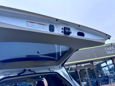 صورة 19 لـ 2018 Toyota SIENA