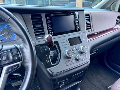 صورة 9 لـ 2018 Toyota SIENA