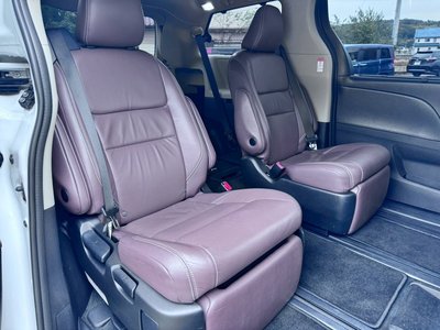 صورة 16 لـ 2018 Toyota SIENA