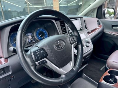 صورة 7 لـ 2018 Toyota SIENA