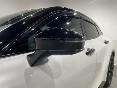 2025 Toyota CROWN SPORT 照片 35