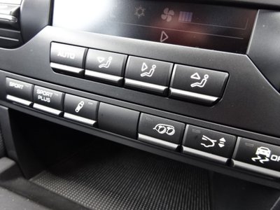 2011 Porsche 911 thumbnail 32