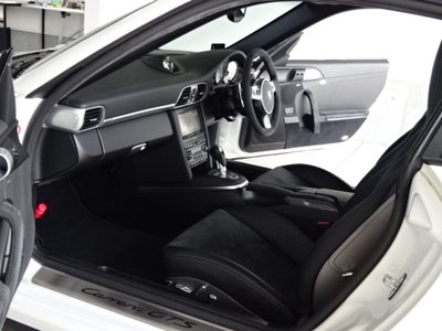 2011 Porsche 911 thumbnail 18