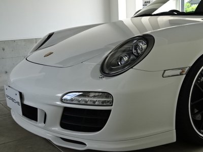2011 Porsche 911 thumbnail 40