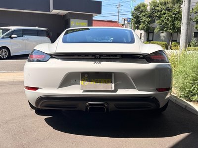 2018 Porsche 718 photo 7