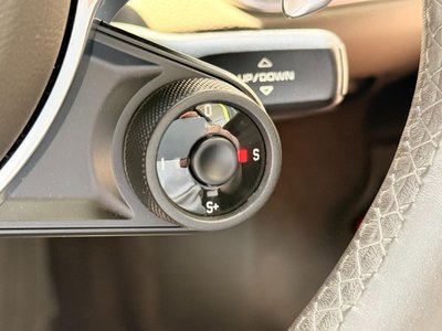 2018 Porsche 718 thumbnail 18
