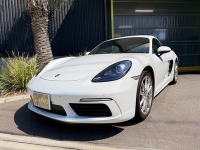 2018 Porsche 718 photo 2