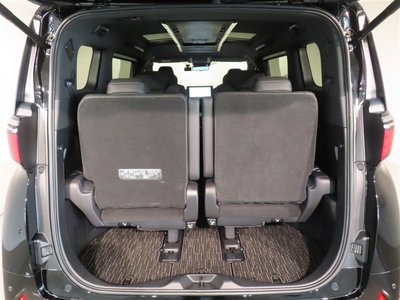 2024 Toyota ALPHARD — фото 32