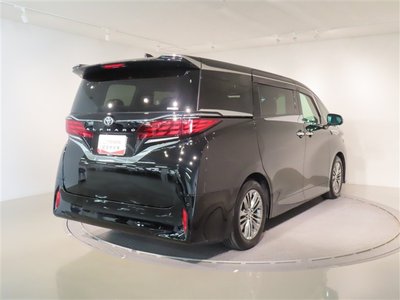 2024 Toyota ALPHARD — фото 3