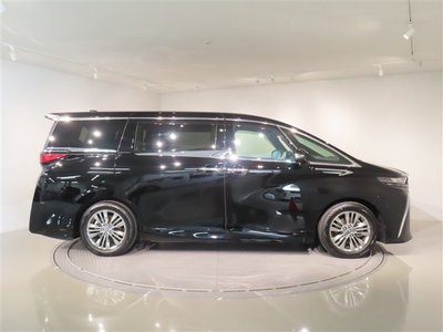 2024 Toyota ALPHARD — фото 4