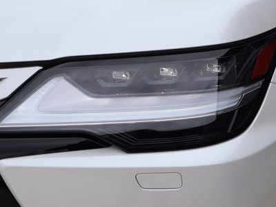 2026 Lexus LX thumbnail 28