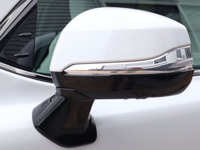 2026 Lexus LX thumbnail 78
