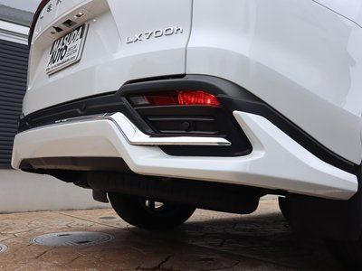 2026 Lexus LX thumbnail 23