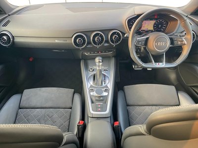 2024 AUDI TT photo 2