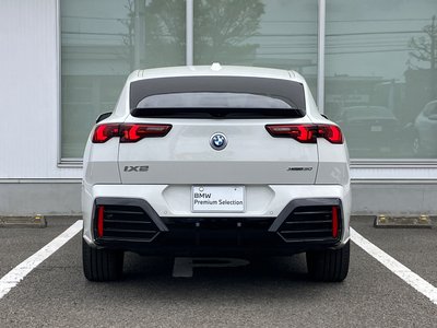 2025 BMW IX2 photo 4