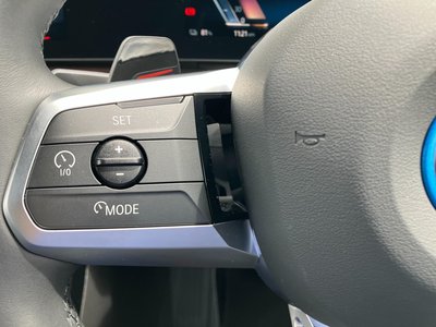 2025 BMW IX2 photo 12