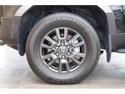 صورة 74 لـ 2024 Toyota LAND CRUISER 250