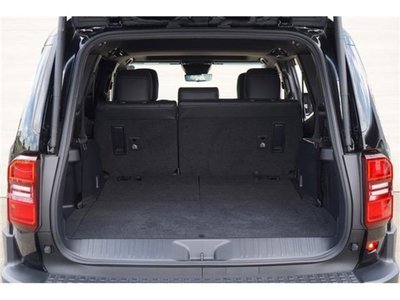 صورة 48 لـ 2024 Toyota LAND CRUISER 250