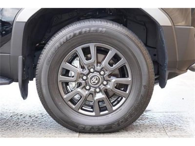 صورة 73 لـ 2024 Toyota LAND CRUISER 250