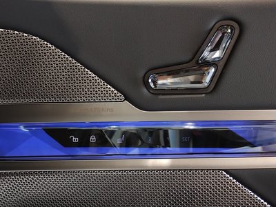 2025 BMW I7 thumbnail 58