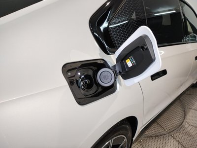 2025 BMW I7 thumbnail 43