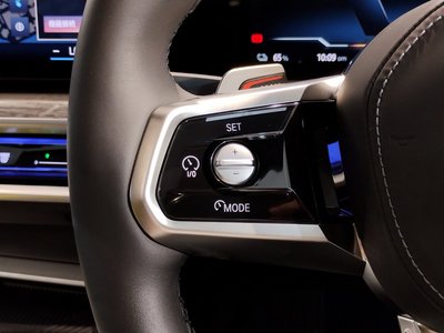 2025 BMW I7 thumbnail 72