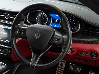 2018 Maserati QUATTROPORTE — фото 9