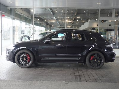 2022 Porsche MACAN photo 4