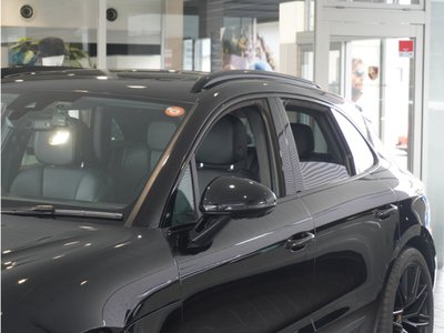 2022 Porsche MACAN photo 7