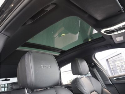 2022 Porsche MACAN photo 11